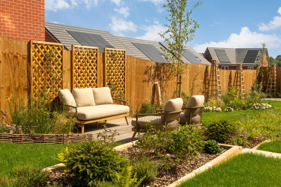 Bellway Ashlands Garden